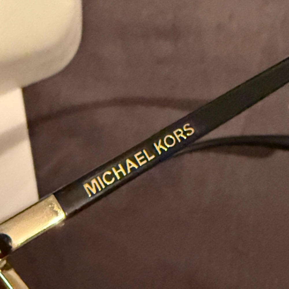 Like New Ladies Michael Kors Aviator Clearwater Sunglasses - Picture 8 of 10